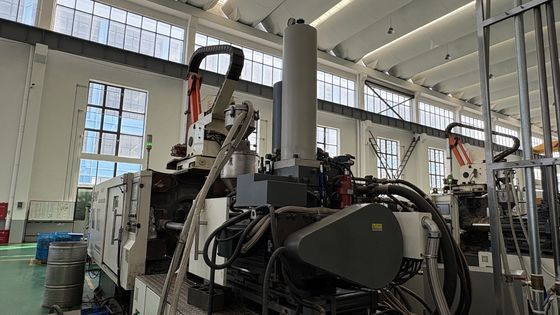 ভালো দাম Thixomolding Technology Magnesium Alloy Die Casting Machine with 5000 KN Clamping Force and 10-285rpm Screw Speed for 50Hz Power Supply অনলাইন